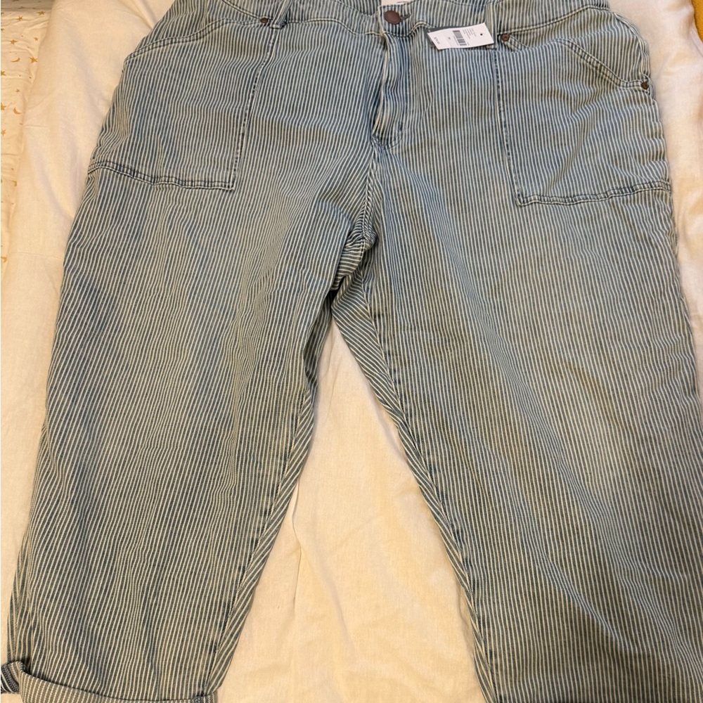 Lane Bryant Railroad Strip Boyfriend Capri Jeans - Picture 4 of 13
